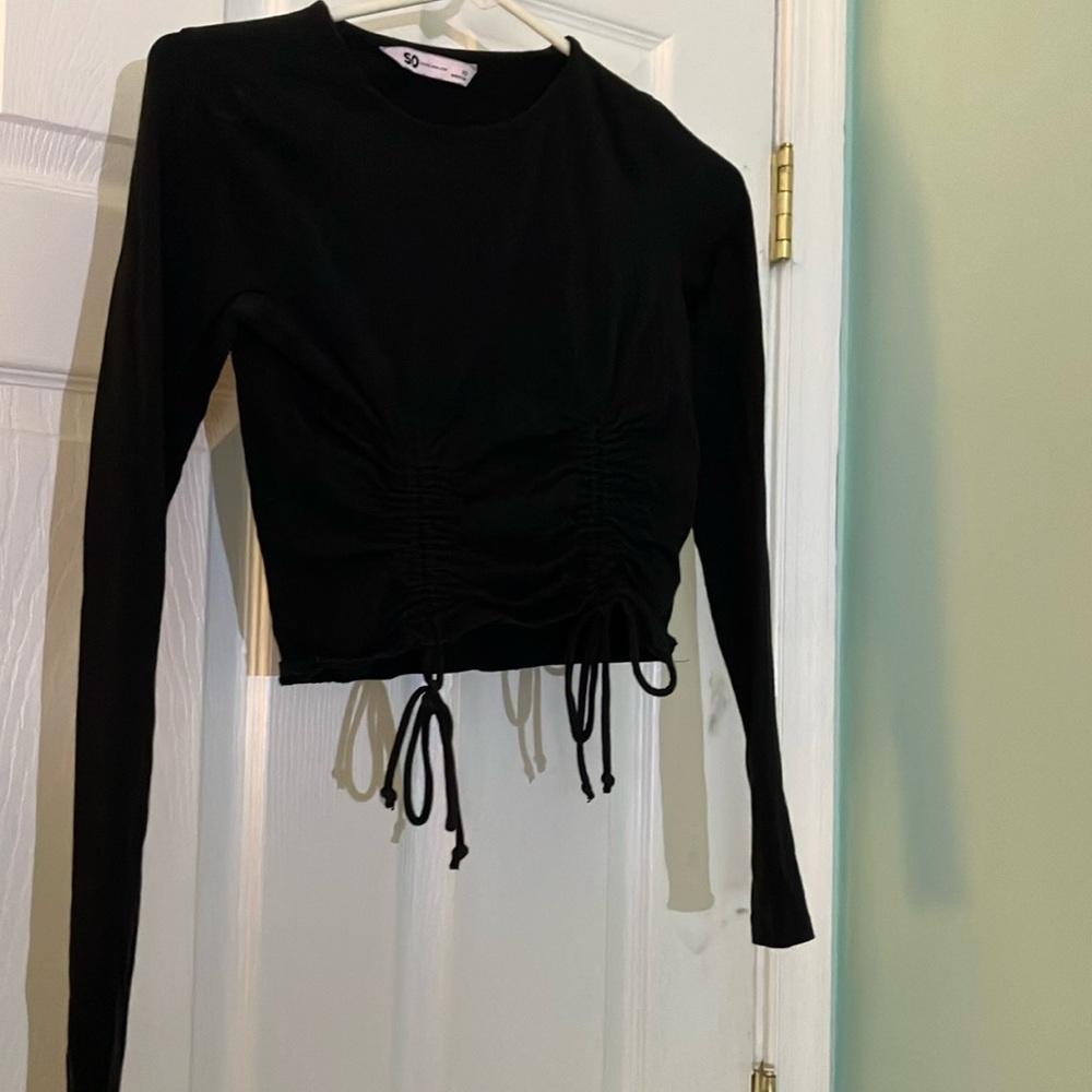 Black Long sleeve Crop top
